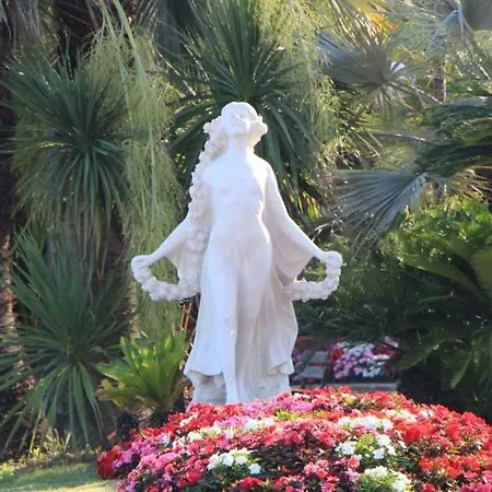 Trilocale Piazza Colombo Apartamento